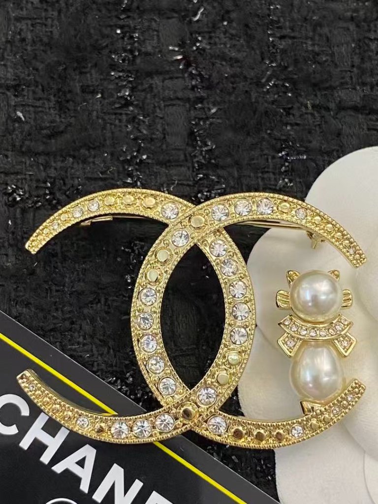 Chanel Double C Cat Pearl Rhinestone Brooch